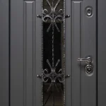 product-metallicheskaia-dver-s-kovkoi-no24-f629b4bb7d02.webp