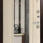 product-metallicheskaia-dver-s-zerkalom-no4-6cb22a3b3f41.webp