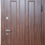 product-metallicheskaia-dver-v-dom-no7-41f8e21aed1f.webp
